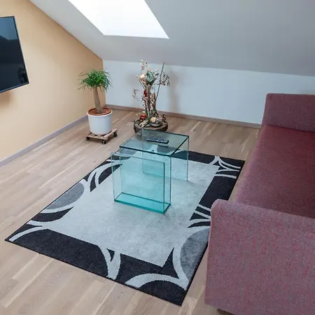 Weinberghaus Am Burgstallkogel Semesterbostad