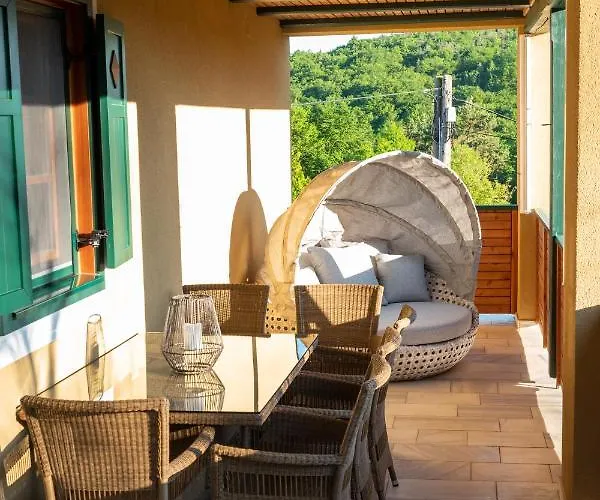 Weinberghaus Am Burgstallkogel Semesterbostad *